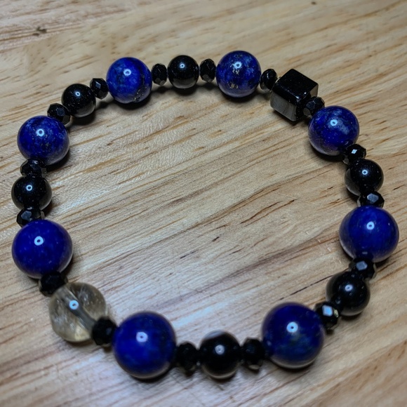 Crystal Dragon Eye Lapis Lazuli Healing Bracelet - Picture 4 of 5